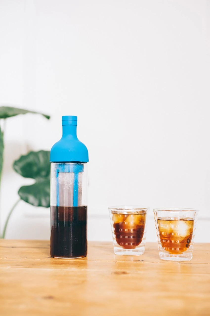 Hario Cold Brew Coffee Filter In Bottle (Blue) 2 Hario Cold Brew Coffee Filter In Bottle (Blue) - Image 2