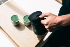 Hario Heat Resistant Server 2 Cup (Black) 550ml -Hario VHS 60B LS2